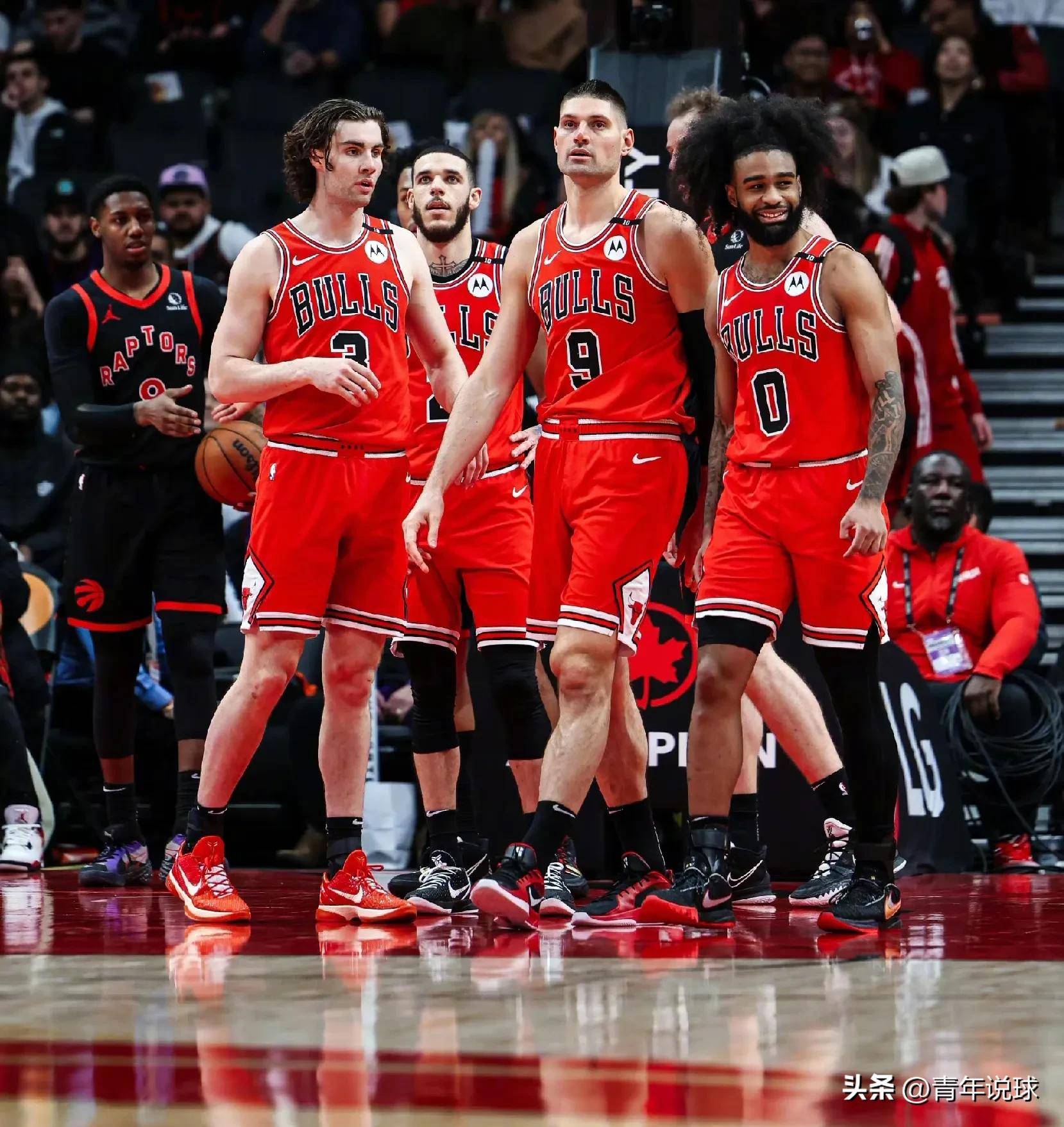 火箭碾压中国男篮，拉文关键制胜