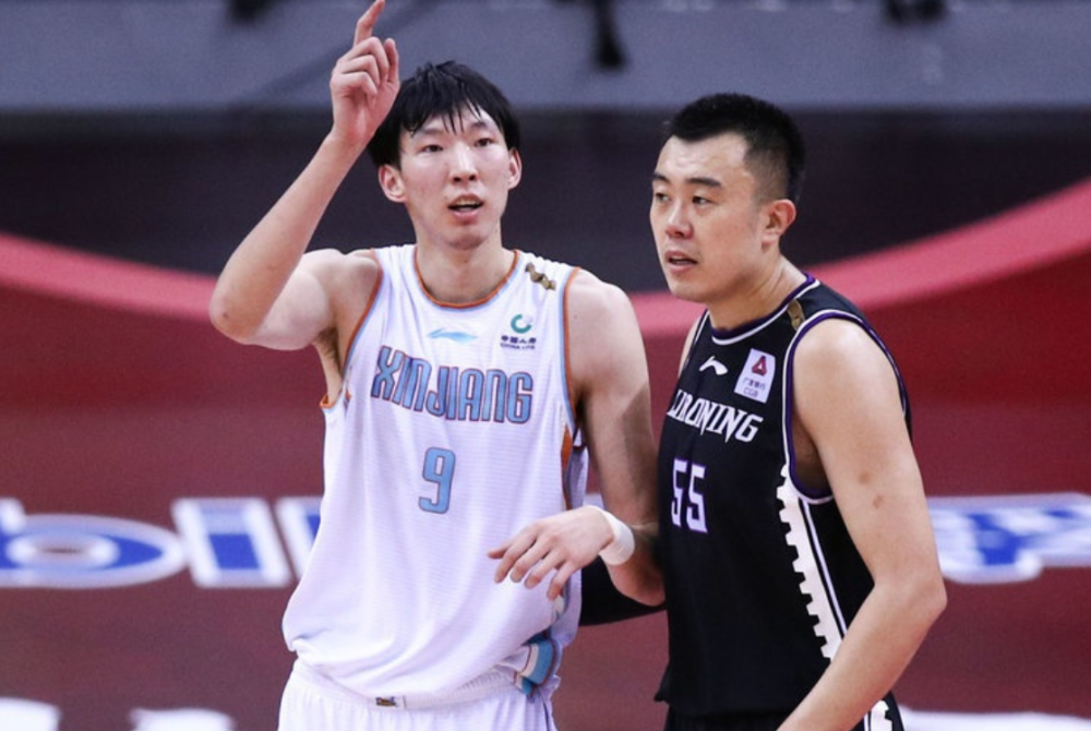 LOL电竞动态-南韩男篮鏖战希腊男篮，加里纳利一己之力扛起全队