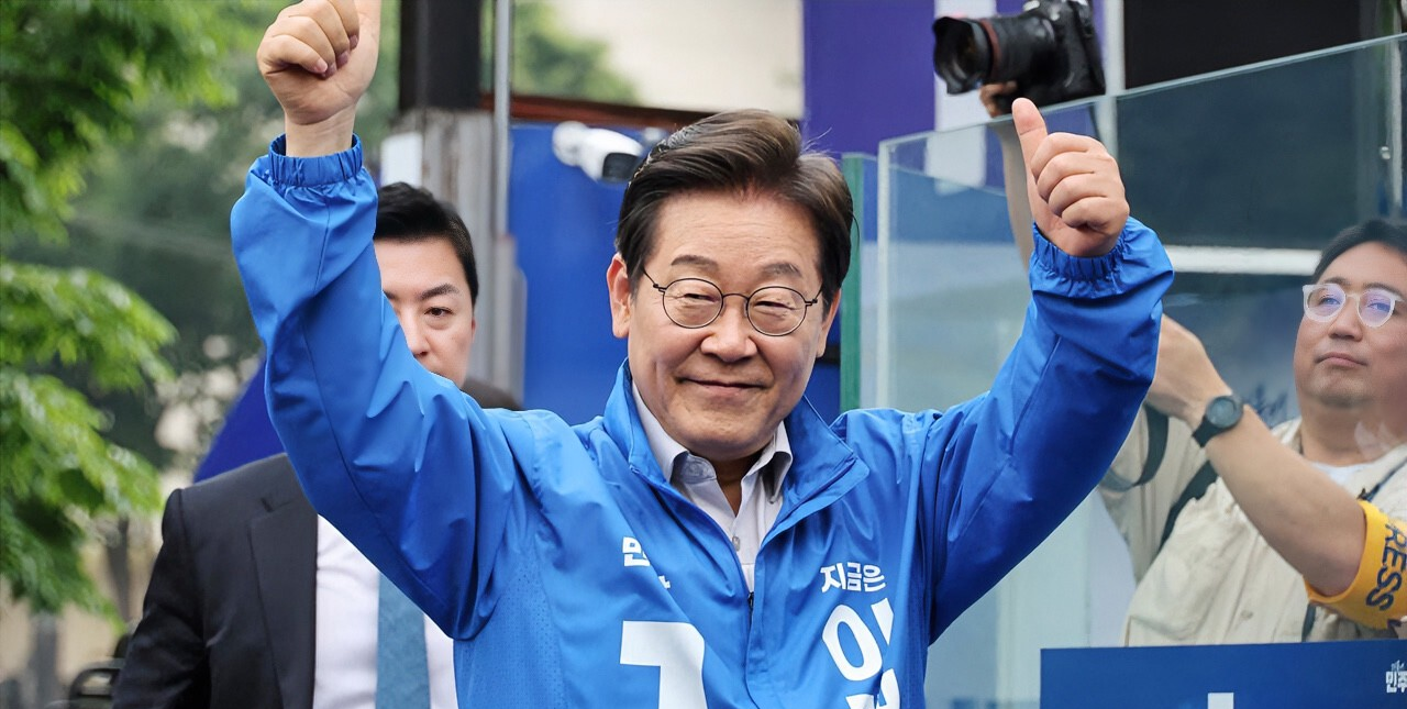 LOL电竞动态-中国羽毛球队翻盘韩国羽毛球队，戴资颖三分雨点燃全场