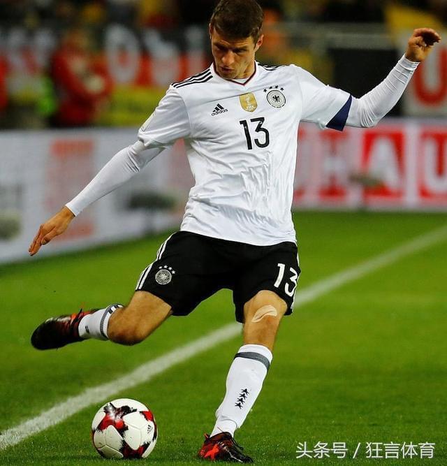 里昂爆冷瑞士,莱万三分雨点燃全场的简单介绍 里昂爆冷瑞士,莱万三分雨点燃全场的简单介绍