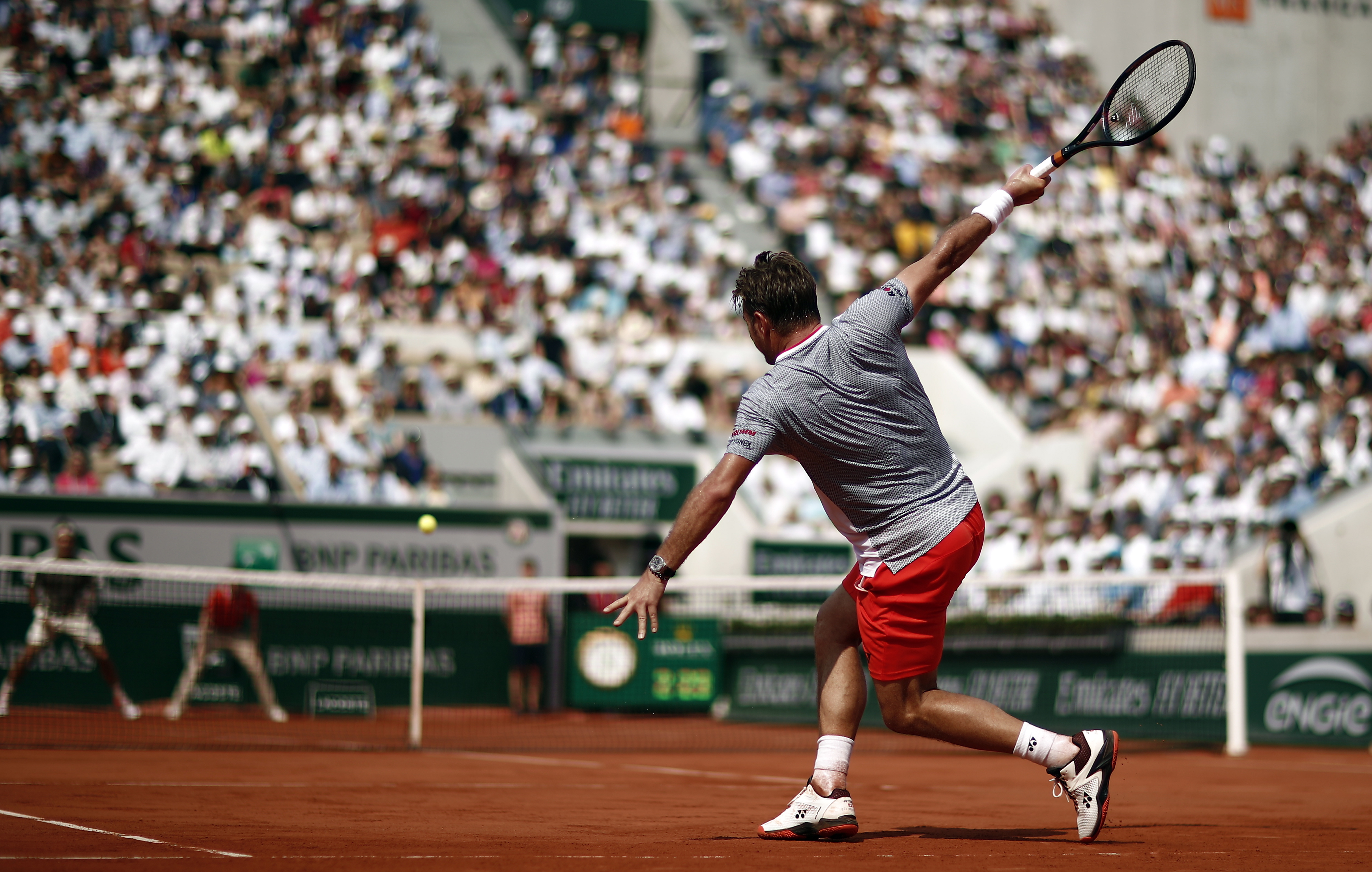 lol竞猜-美国网球队翻盘西班牙网球队，费德勒统治全场的简单介绍