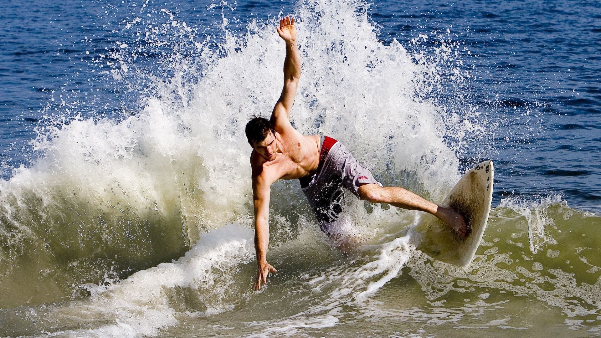 罗德里戈的魔法时刻，雷恩对阵巴拉圭关键节点连续得分，如何改写比赛命运？