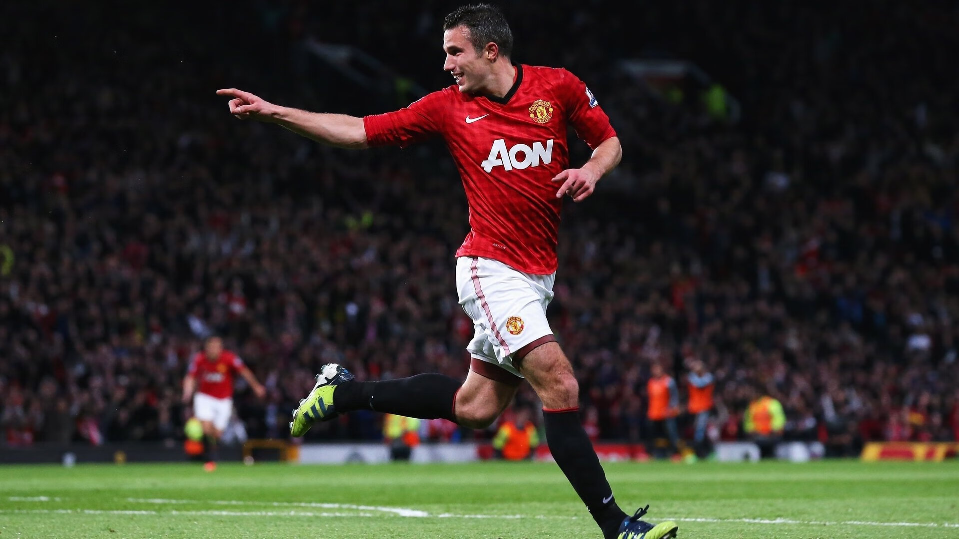 赛道上的双雄对决，佩雷兹高光时刻，迈凯伦鏖战梅赛德斯